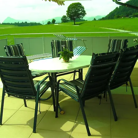 Pfandlhof בית הארחה